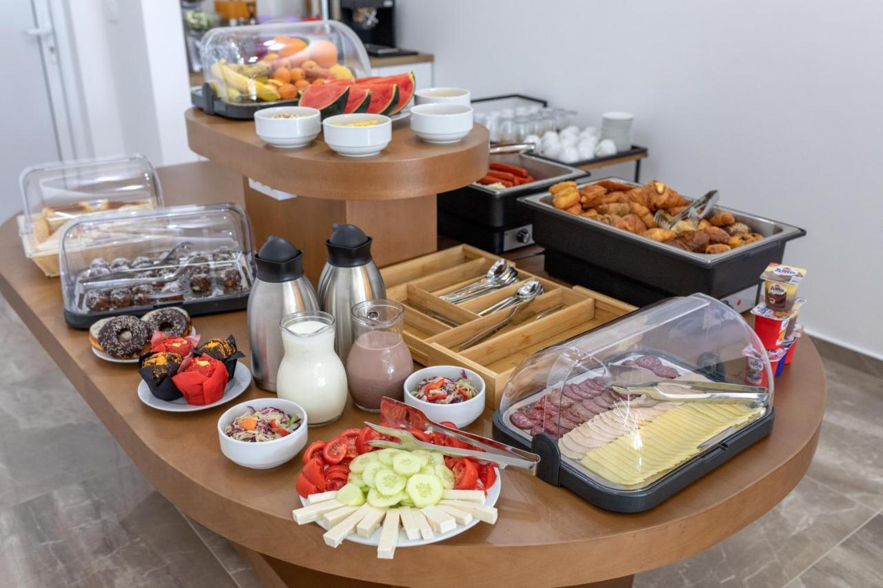 Hotel Ms Bar Ngoại thất bức ảnh